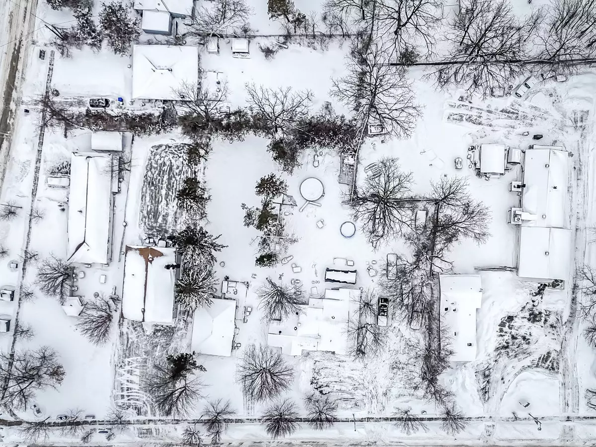 Innisfil, ON L9S 2C2,908 Innisfil Beach RD