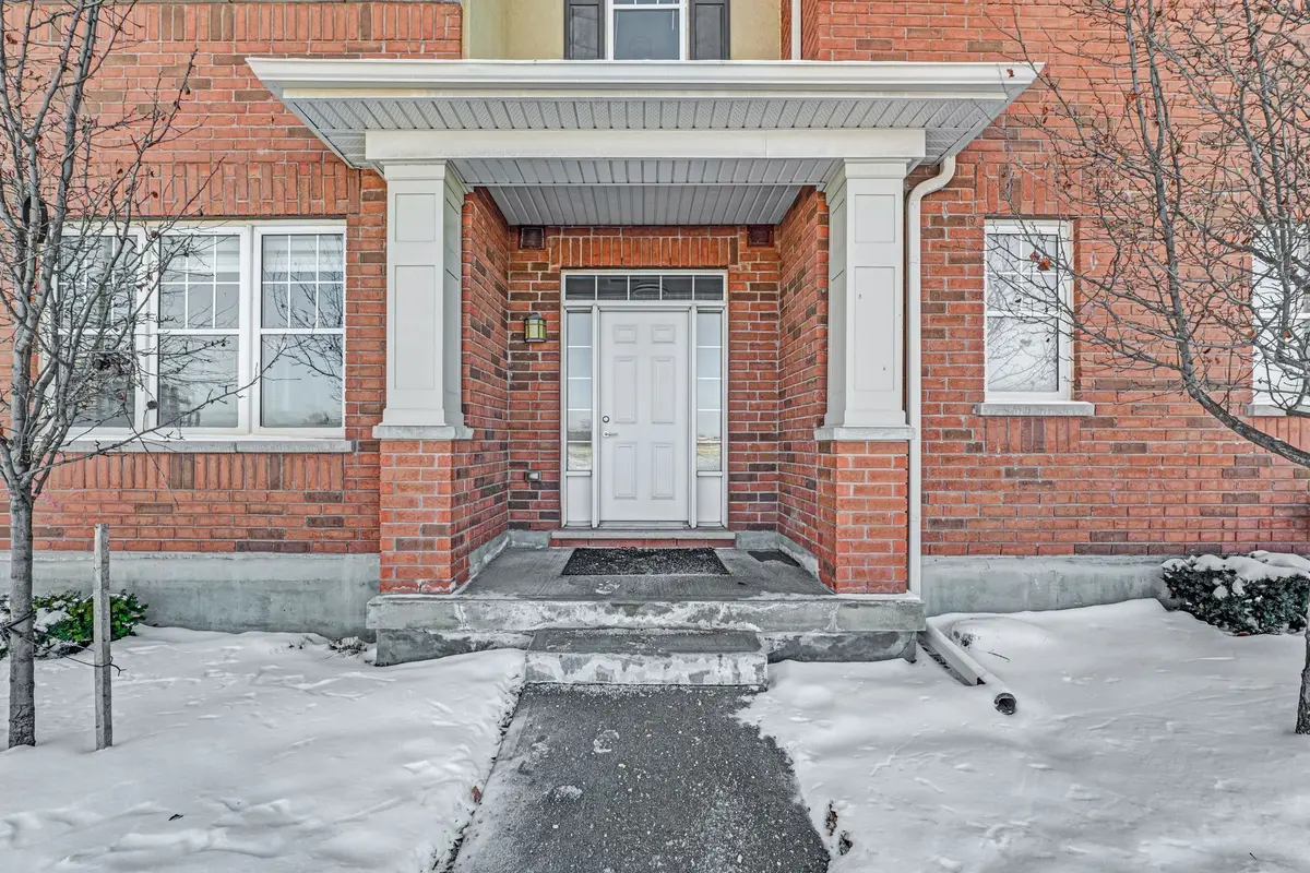 277 Gatwick DR #101, Oakville, ON L6H 0K7