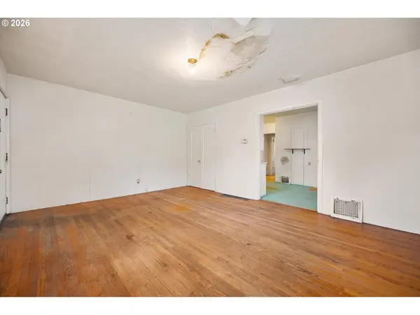 4635 4637 N CONGRESS AVE, Portland, OR 97217