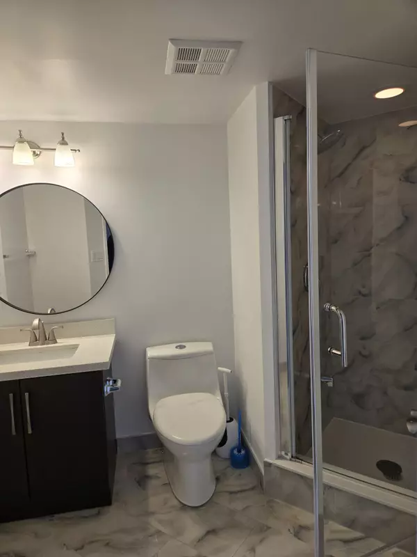 Toronto C14, ON M2N 6T3,35 Empress AVE #1407