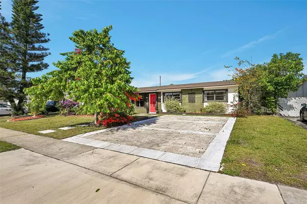 Pembroke Pines, FL 33023,6881 SW 2nd St