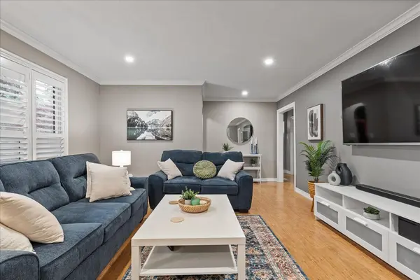 Brantford, ON N3R 4Y6,50 Grove CRES