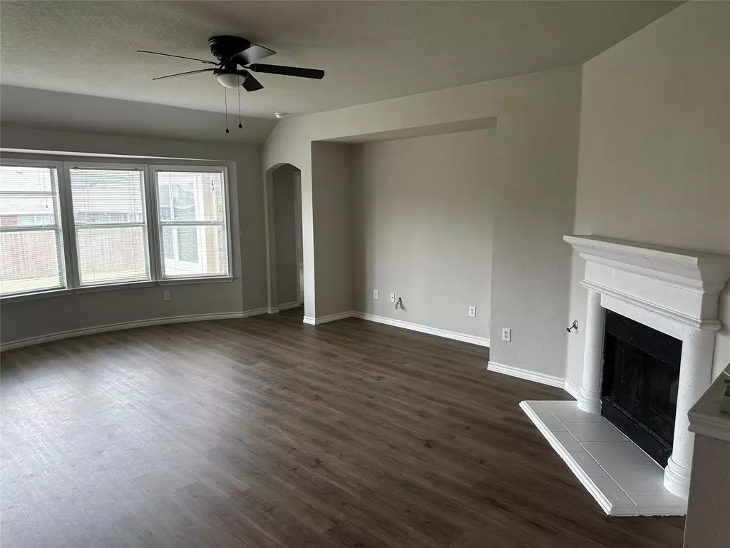 Denton, TX 76210,2512 Clubhouse Drive