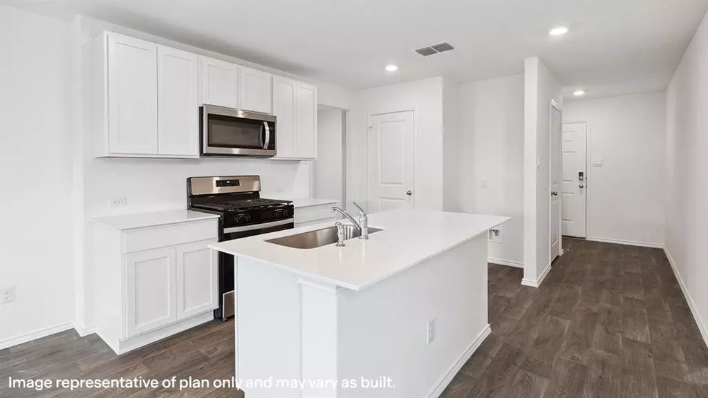 Leonard, TX 75452,104 Nokota Drive