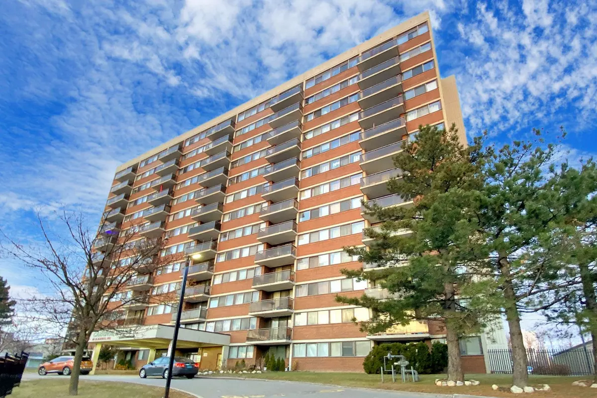 Toronto E11, ON M1B 3R5,99 Blackwell AVE #703