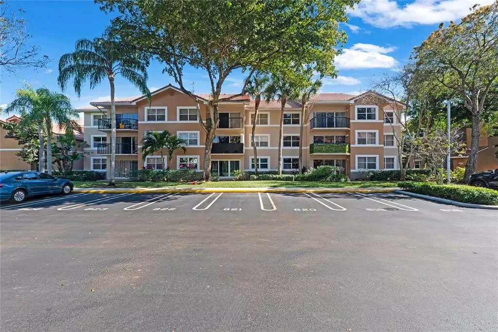 Coral Springs, FL 33067,8801 Wiles Rd #304