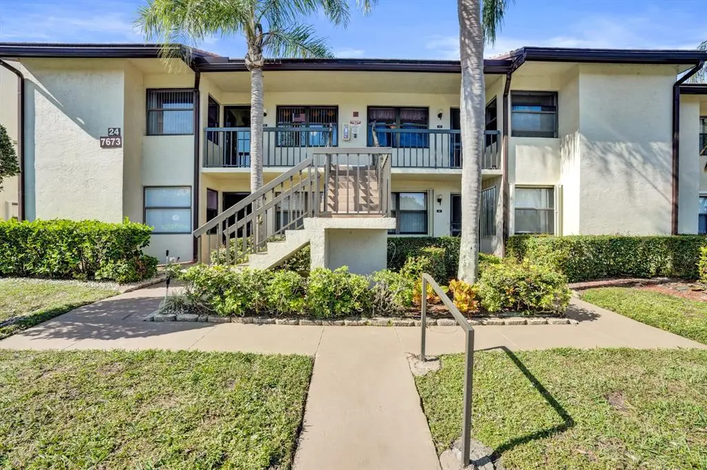 Lake Worth, FL 33467,7673 Tahiti Ln #202
