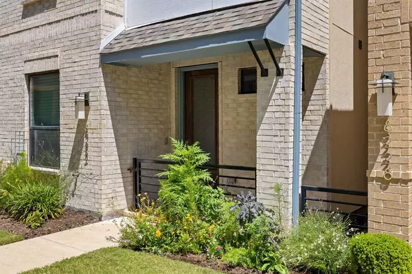 Dallas, TX 75231,8222 Milroy Lane