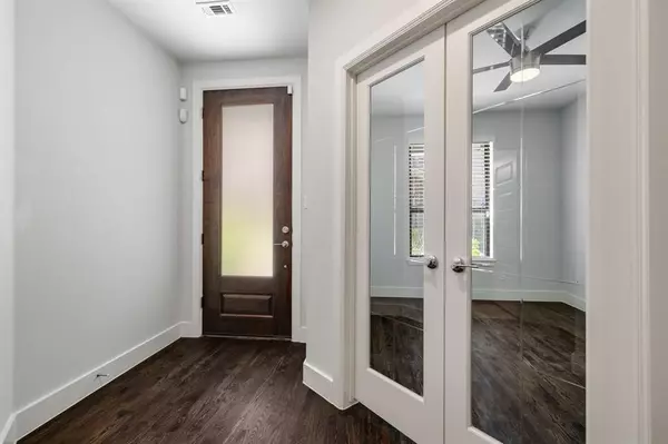 Dallas, TX 75231,8222 Milroy Lane