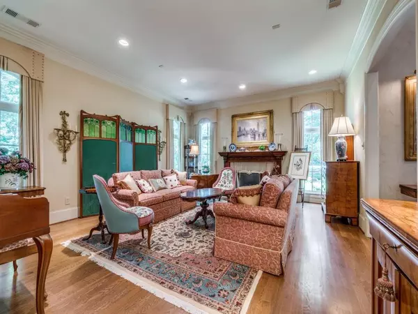 Dallas, TX 75220,4420 Park Lane