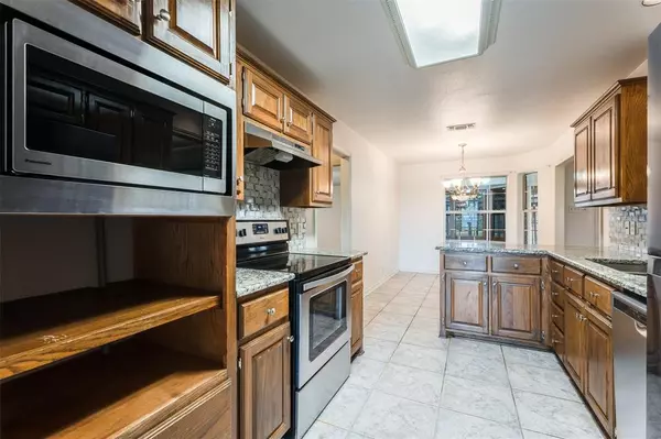 Granbury, TX 76049,9130 Hanging Moss Drive