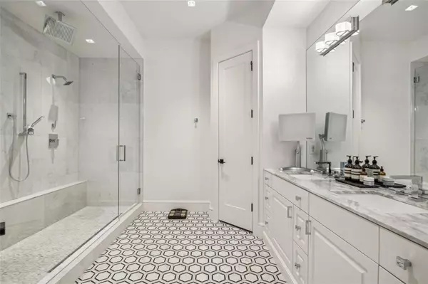 Dallas, TX 75204,2210 Boll Street