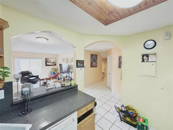 Hialeah, FL 33012,6780 W 2nd Ct #313