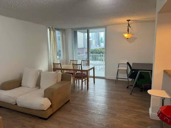 Miami, FL 33136,850 N Miami Ave #W703