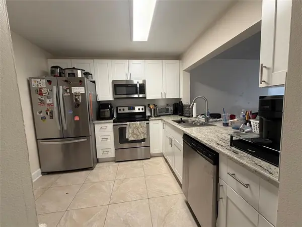 Davie, FL 33314,7173 Orange Drive #110B