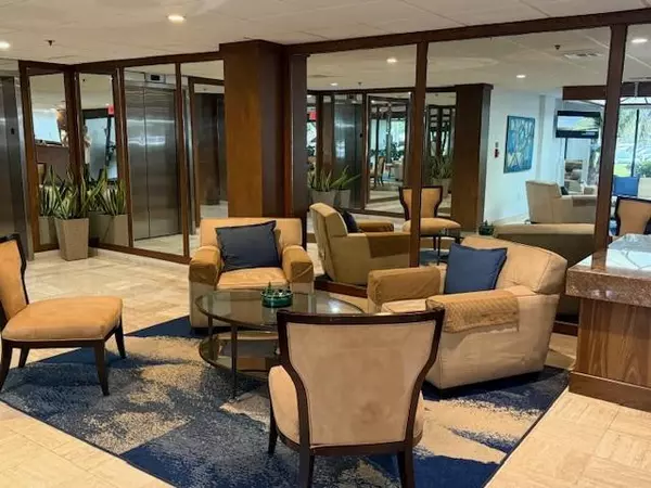 Hollywood, FL 33021,3850 Washington St #703