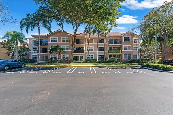 8801 Wiles Rd #304, Coral Springs, FL 33067