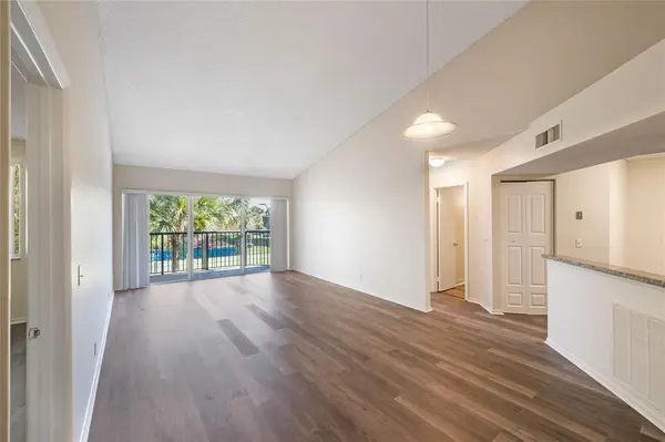 Coral Springs, FL 33067,8801 Wiles Rd #304