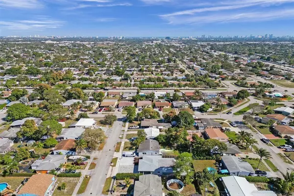 Oakland Park, FL 33309,450 NW 51st Ct