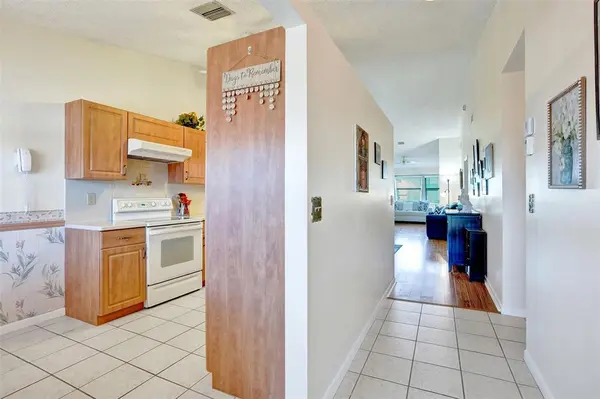 Lake Worth, FL 33467,7673 Tahiti Ln #202