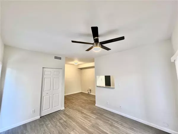 Deerfield Beach, FL 33064,640 Cypress Club Way #B12