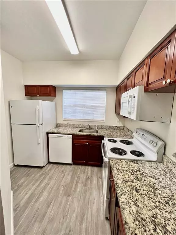 Deerfield Beach, FL 33064,640 Cypress Club Way #B12