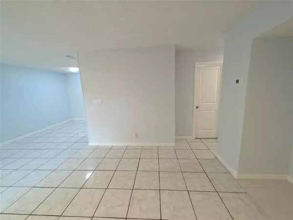 Lauderhill, FL 33313,2221 NW 59th Way #67-C