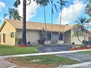 10402 NW 6th St, Plantation, FL 33324
