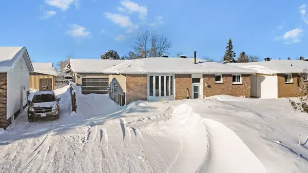 40 Fifteenth ST, Hearst, ON P0L 1N0