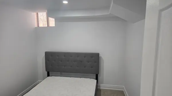 Haldimand, ON N3W 1K7,53 Larry CRES