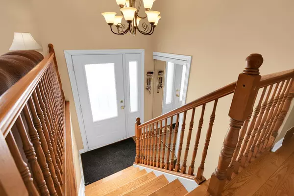 Russell, ON K0A 1W0,79 Bourdeau CRES