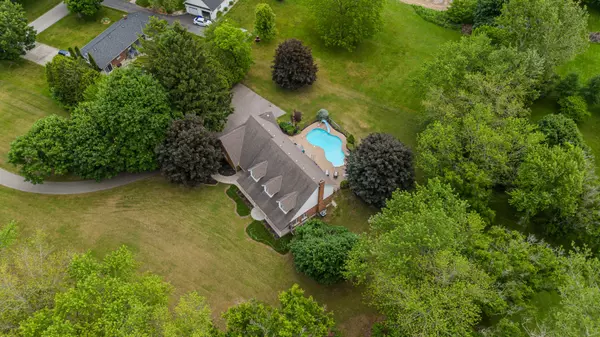 Haldimand, ON N3W 1G3,331 Lanark ST