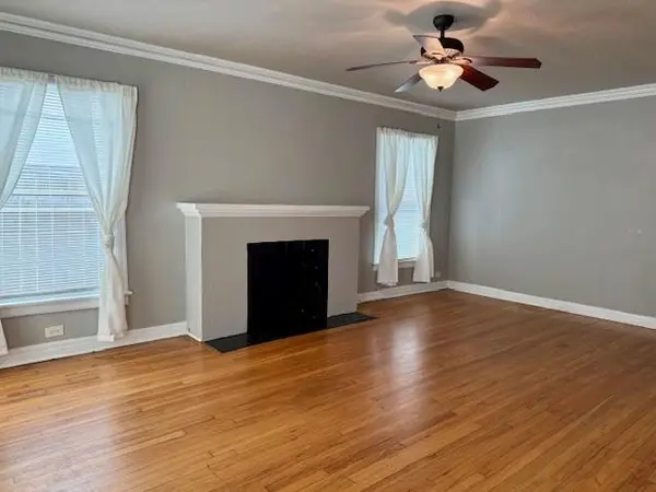 Fort Worth, TX 76109,3259 S University Drive #A