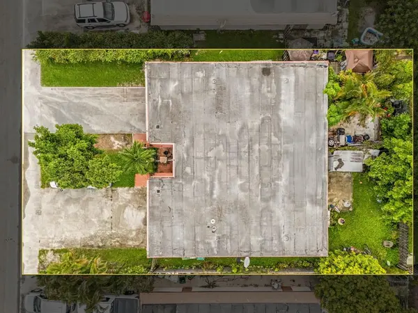 Tamarac, FL 33321,7391 NW 76th St