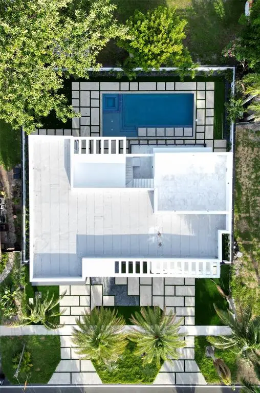 Lighthouse Point, FL 33064,5001 NE 27th Ave