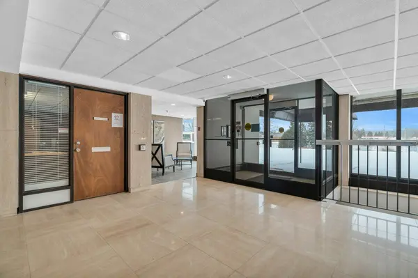 19 Woodlawn RD E #614, Guelph, ON N1H 7B1