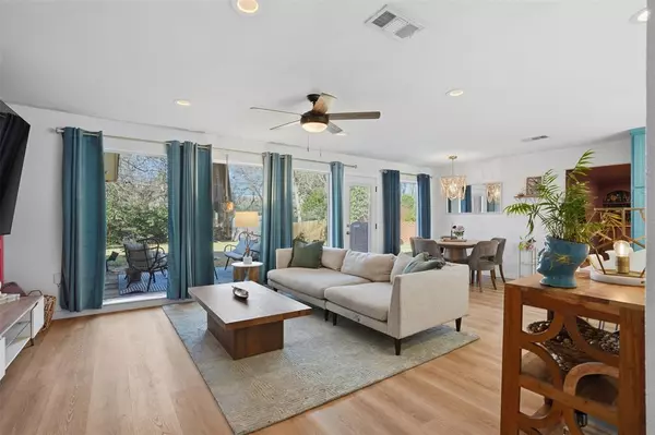 Arlington, TX 76012,1008 Ridgewood Terrace