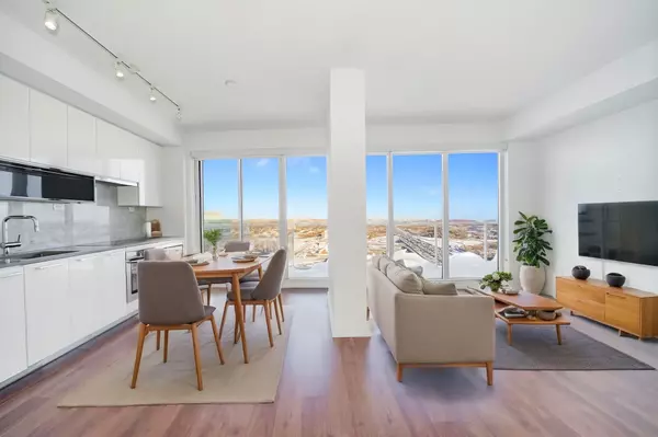 117 Mcmahon DR #2911, Toronto C15, ON M2K 0E4