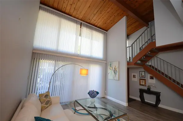 Plantation, FL 33324,761 E Coco Plum Cir #1