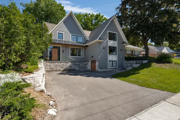 98 Shanty Bay RD, Barrie, ON L4M 1E2