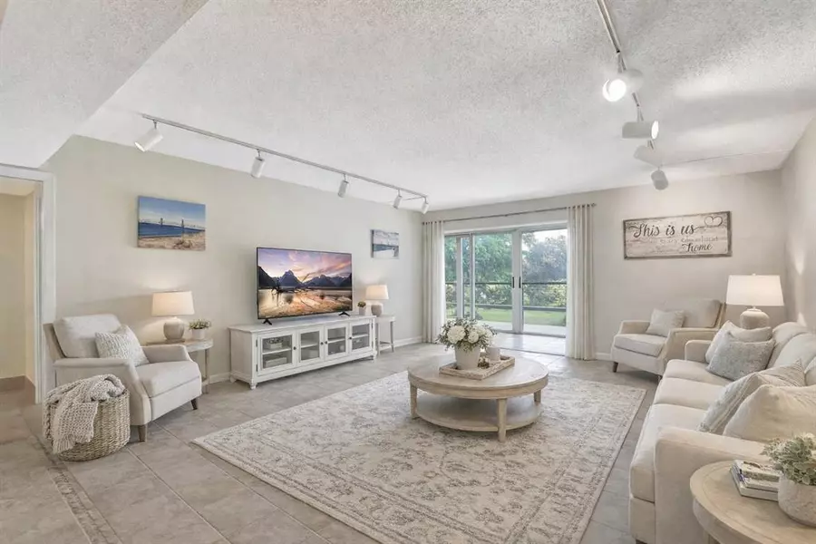 9220 SW 14th St #3304, Boca Raton, FL 33428