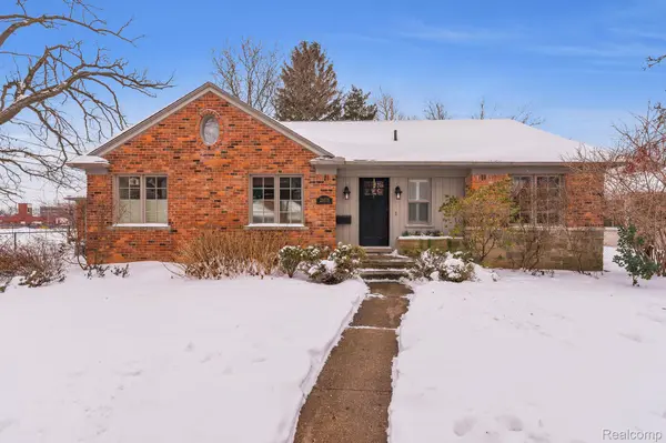 Dearborn, MI 48124,23573 Fordson DR