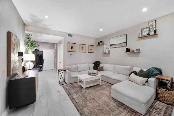 Dallas, TX 75243,8518 Coppertowne Lane