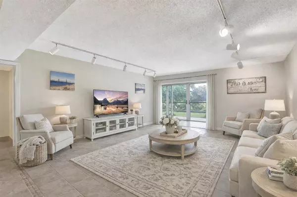 9220 SW 14th St #3304, Boca Raton, FL 33428