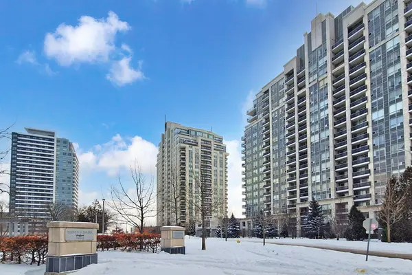 7 North Park RD #406, Vaughan, ON L4J 0C9