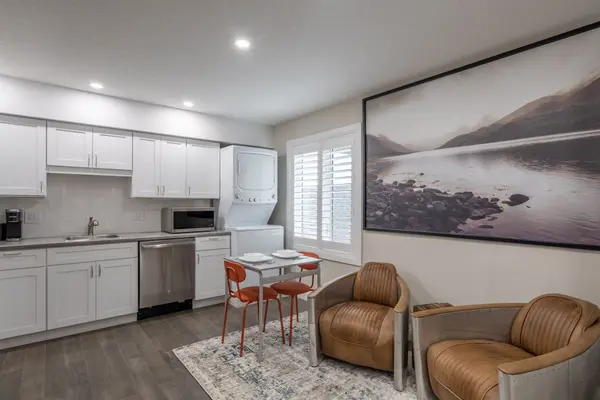 Central Elgin, ON N5L 0B4,30 Compass TRL #Upper