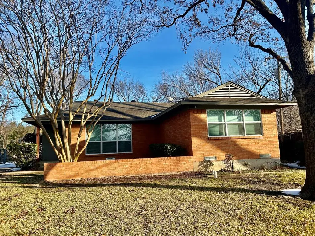 Dallas, TX 75218,888 Berkinshire Drive