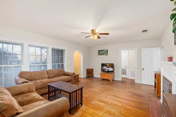 Weatherford, TX 76086,415 W Josephine Street