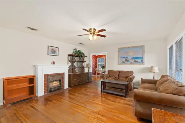 Weatherford, TX 76086,415 W Josephine Street