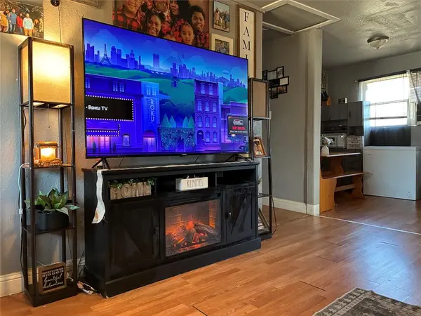 Mart, TX 76664,402 N Waco Street